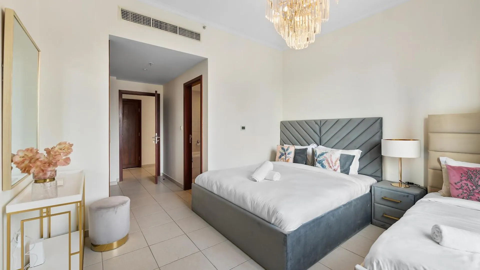 Magnificent - Spacious New 2Br In Downtown Dubai 0*,  United Arab Emirates