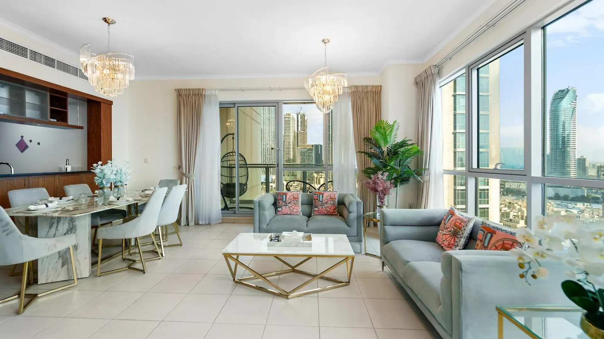 Magnificent - Spacious New 2Br In Downtown Dubai Apartment